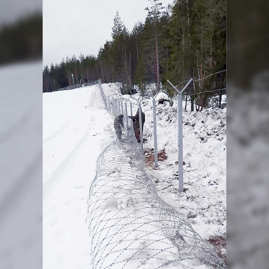 Установка плоского колюче-ленточного заграждения ПКЛЗ